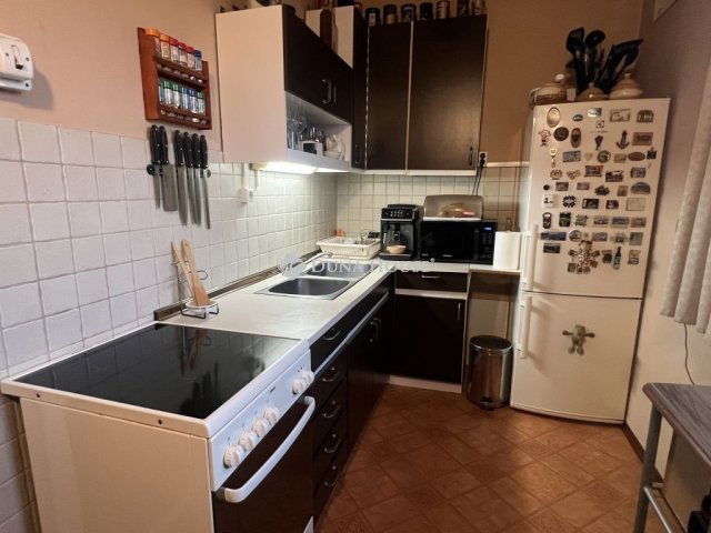 Eladó panellakás, Móron 42 M Ft, 2 szobás / költözzbe.hu