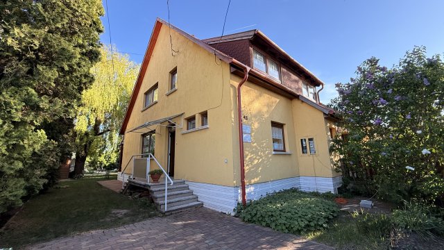Eladó családi ház, Győrött 113 M Ft, 3+1 szobás