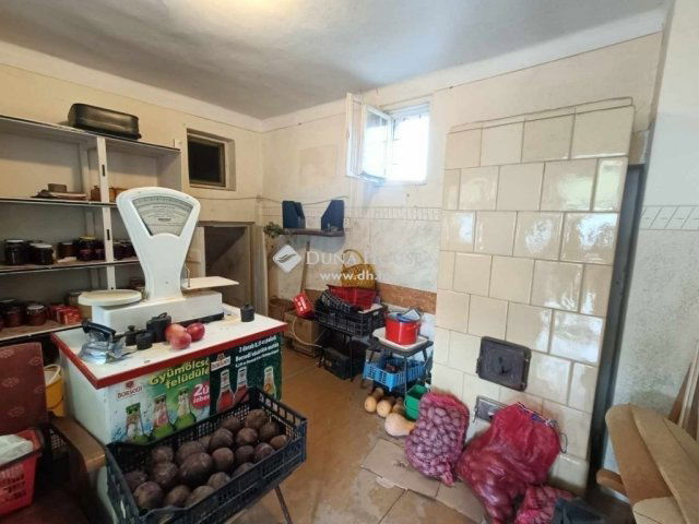 Eladó családi ház, Lakitelken 29.99 M Ft, 3 szobás