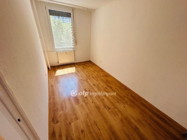 Eladó téglalakás, Budapesten, VIII. kerületben 85 M Ft, 3 szobás