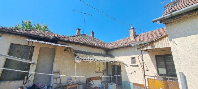 Eladó családi ház, Pomázon 94.9 M Ft, 5+1 szobás