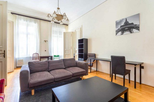 Kiadó téglalakás, albérlet, VII. kerületben, Wesselényi utcában