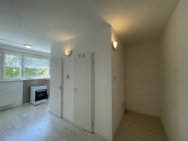 Eladó panellakás, Miskolcon, Kuruc utcában 31 M Ft, 1+2 szobás