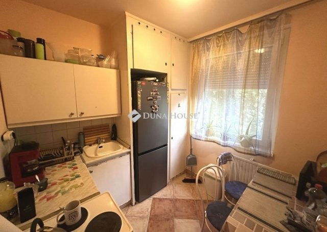 Eladó panellakás, Debrecenben 57.5 M Ft, 2 szobás