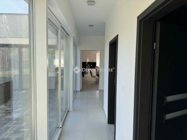 Eladó családi ház, Harkányban 149.9 M Ft, 4 szobás