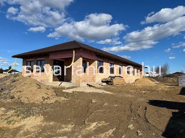 Eladó családi ház, Szombathelyen 79 M Ft, 4 szobás