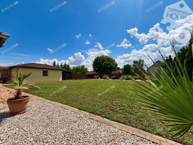 Eladó családi ház, Kecskeméten 109.999 M Ft, 5 szobás