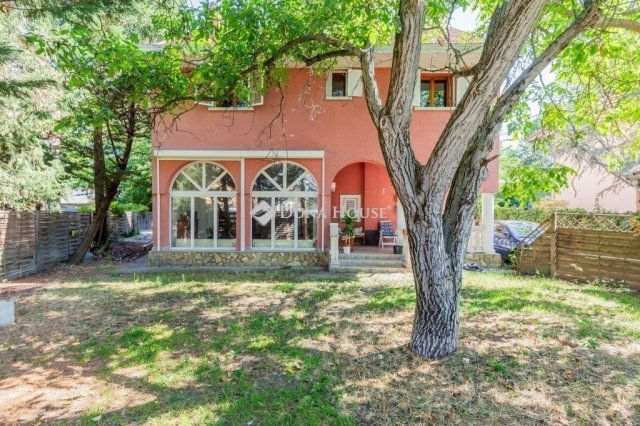 Eladó családi ház, Budapesten, XIV. kerületben 192.5 M Ft