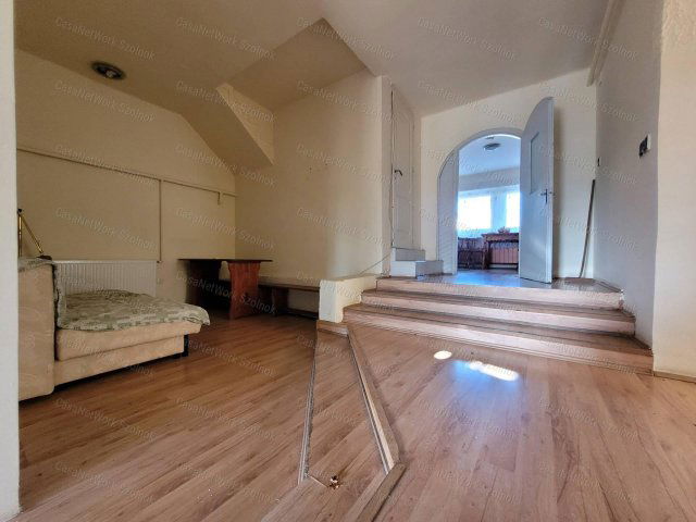 Eladó családi ház, Hatvanban 107 M Ft, 5 szobás