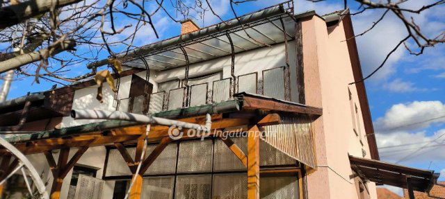 Eladó családi ház, Gyulán 69.9 M Ft, 3+2 szobás