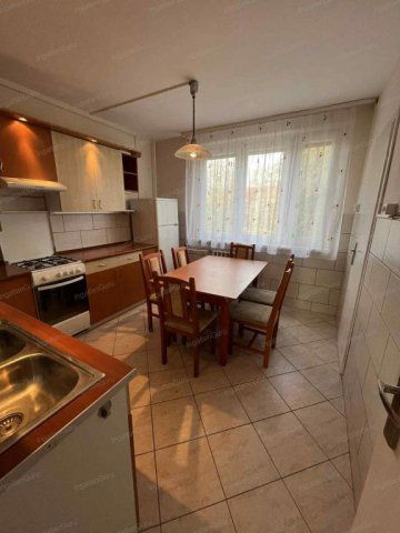 Kiadó téglalakás, albérlet, Kecskeméten 170 E Ft / hó