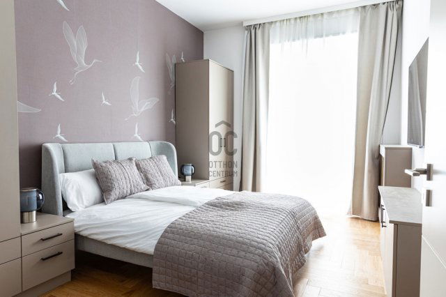 Eladó téglalakás, Budapesten, VI. kerületben 199 M Ft, 3 szobás