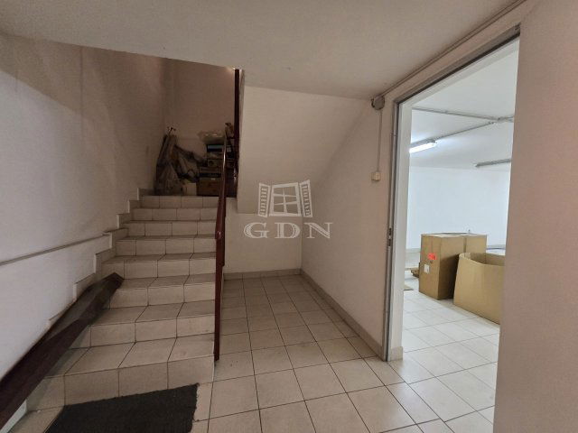 Eladó ipari ingatlan, Budapesten, VII. kerületben 116.8 M Ft