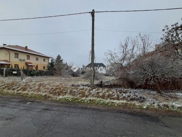 Eladó telek, Budapesten, XVII. kerületben 94 M Ft