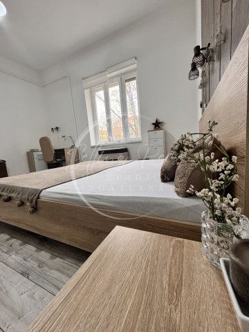 Eladó téglalakás, Pécsett, Lenke utcában 79.6 M Ft, 3 szobás