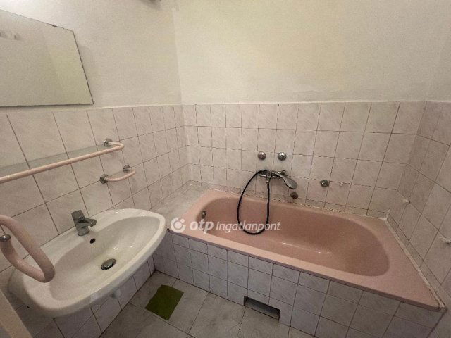 Eladó téglalakás, Budapesten, XXI. kerületben 54.5 M Ft