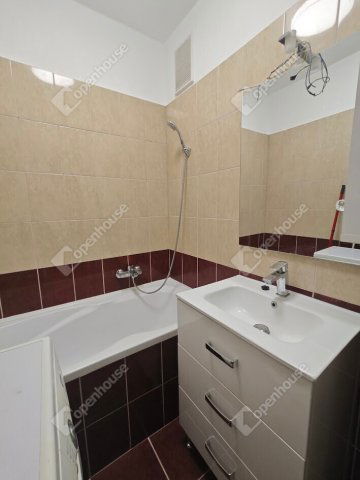 Kiadó panellakás, albérlet, Győrött 190 E Ft / hó, 2 szobás