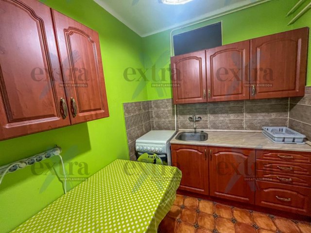 Kiadó téglalakás, albérlet, Szegeden 150 E Ft / hó, 1 szobás