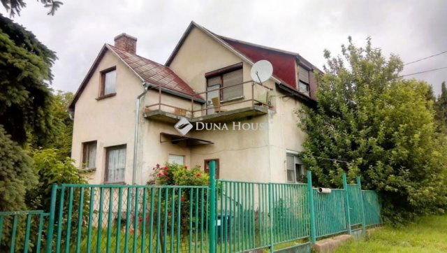 Eladó családi ház, Bajnán 39.9 M Ft, 4 szobás