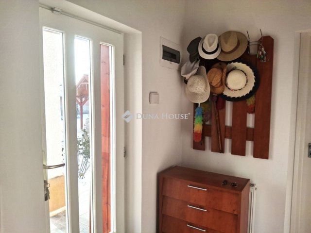 Eladó családi ház, Adácson 35 M Ft, 2 szobás