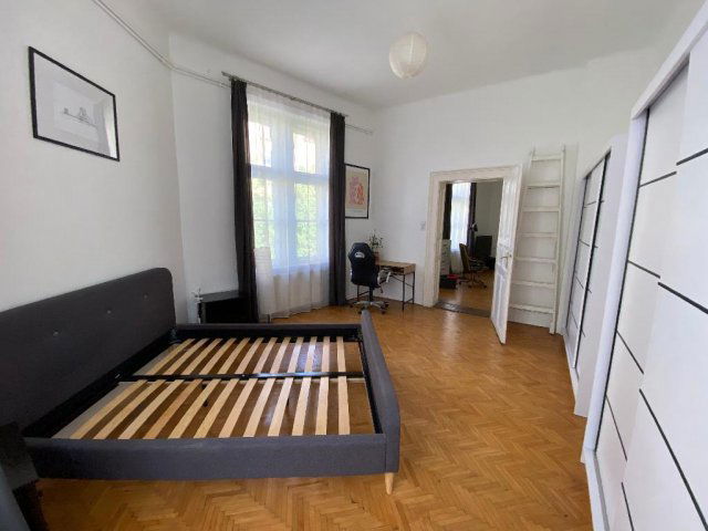 Eladó téglalakás, Budapesten, VIII. kerületben, Dugonics utcában
