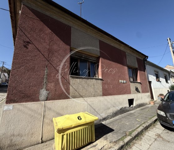 Eladó családi ház, Pécsett, Mihály utcában 39.9 M Ft, 2 szobás