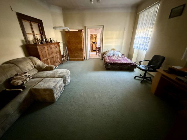 Eladó családi ház, Móron 39.9 M Ft, 3 szobás