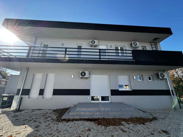 Eladó családi ház, Siófokon 84.75 M Ft, 3 szobás