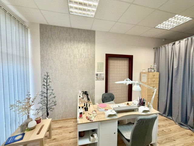 Eladó üzlethelyiség, Celldömölkön, Sági utcában 16.5 M Ft