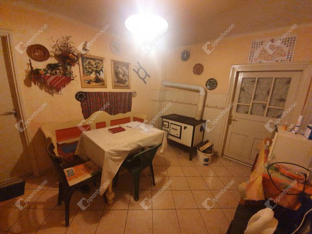 Eladó családi ház, Bélaváron 8.9 M Ft, 2 szobás