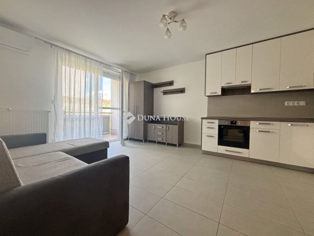 Kiadó téglalakás, albérlet, Szombathelyen 180 E Ft / hó