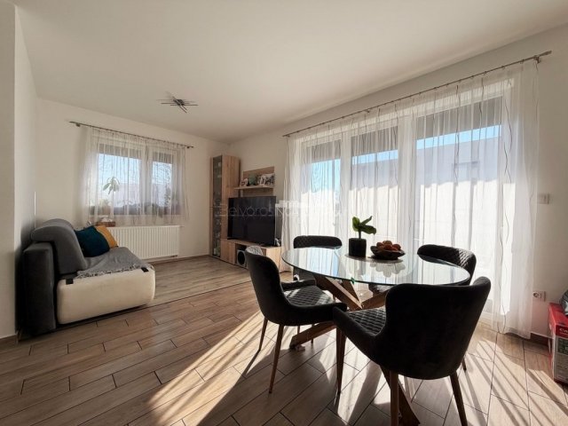 Eladó téglalakás, Szombathelyen 64.99 M Ft, 3 szobás