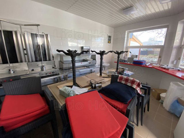 Kiadó üzlethelyiség, Balatonszemesen 300 E Ft / hó, 2 szobás