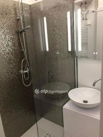 Eladó téglalakás, Budapesten, XIII. kerületben 45.3 M Ft