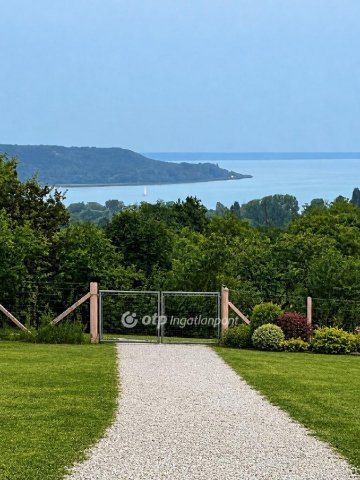 Eladó telek, Balatonalmádiban 79.9 M Ft / költözzbe.hu