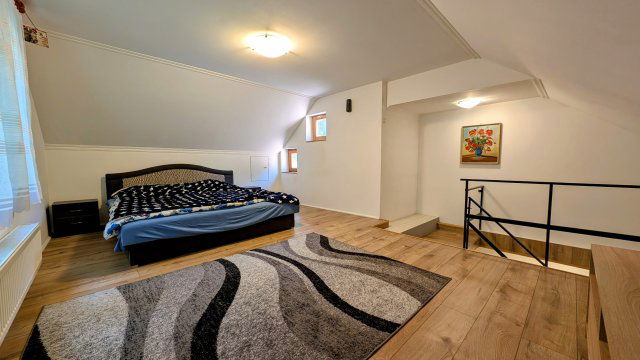 Eladó családi ház, Nyárlőrincen 40 M Ft, 2 szobás