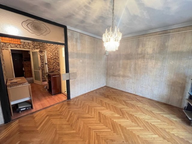 Eladó téglalakás, Kaposváron, Berzsenyi utcában 30.5 M Ft