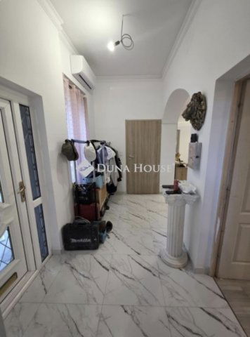 Eladó családi ház, Budapesten, XX. kerületben 80 M Ft