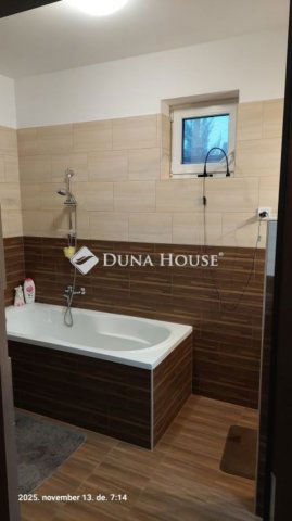 Eladó családi ház, Kecskeméten 95.5 M Ft, 4 szobás