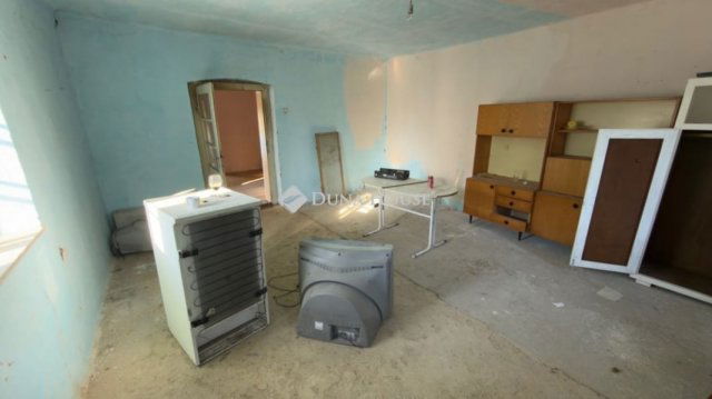 Eladó családi ház, Márokon 9.9 M Ft, 2 szobás