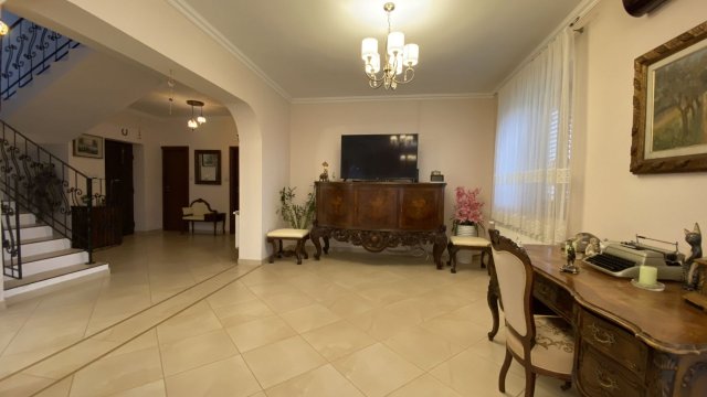 Eladó családi ház, Debrecenben 159 M Ft, 4 szobás