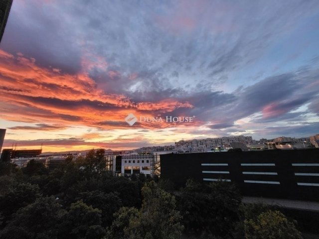 Eladó panellakás, Budapesten, X. kerületben 79.99 M Ft, 3 szobás