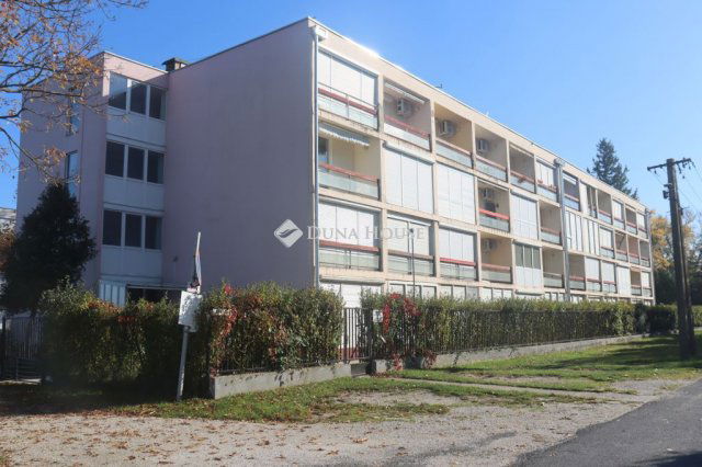 Eladó panellakás, Fonyódon, Süllő utcában 34 M Ft, 1 szobás