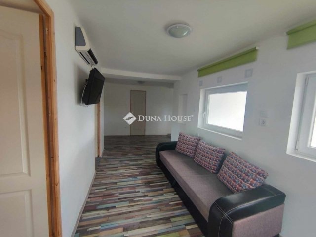 Eladó családi ház, Kókán 44.9 M Ft, 4 szobás