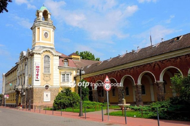 Eladó hotel, Szolnokon 995 M Ft / költözzbe.hu