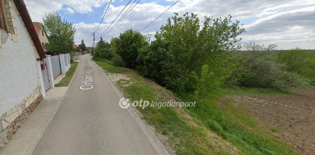 Eladó telek, Martonvásáron 13.5 M Ft / költözzbe.hu