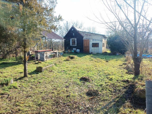 Eladó nyaraló, Debrecenben, Szüret utcában 10.9 M Ft, 2 szobás