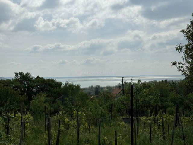 Eladó telek, Balatonalmádiban 48 M Ft / költözzbe.hu