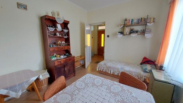 Eladó családi ház, Zalaegerszegen 71.4 M Ft, 6 szobás