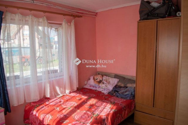 Eladó családi ház, Csörögön 44.5 M Ft, 3 szobás